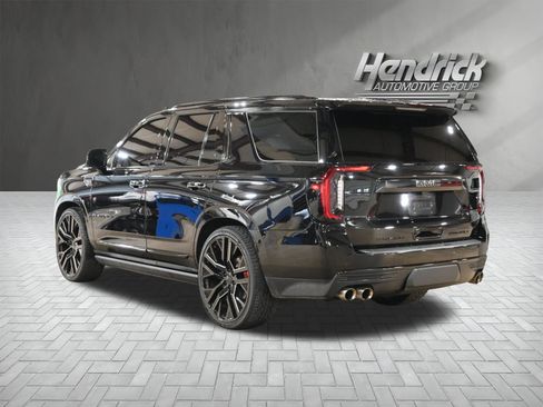 Used 2021 GMC Yukon Denali w/ Denali Premium Package AWD/4WD image 8