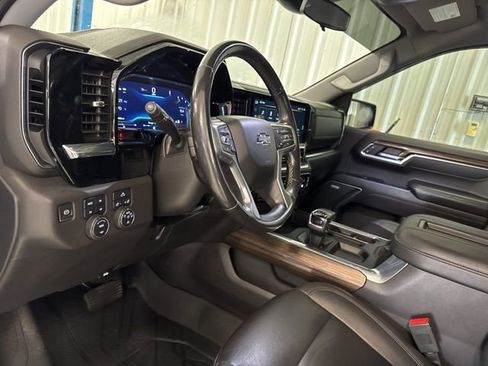 Used 2022 Chevrolet Silverado 1500 LT Trail Boss w/ Convenience Package II image 45