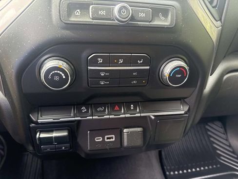 Used 2021 Chevrolet Silverado 1500 Custom Trail Boss image 26