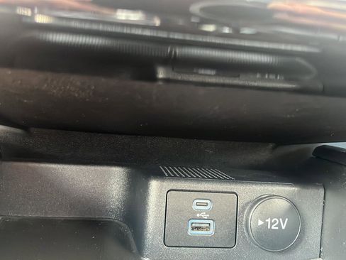 Used 2022 Ford Escape Titanium image 26