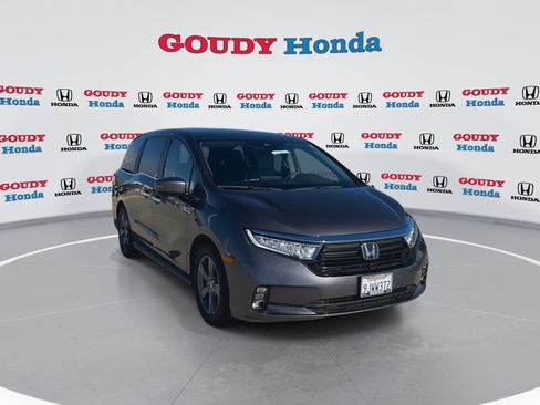 Certified 2024 Honda Odyssey EX image 3