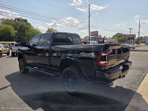 Used 2019 RAM 2500 Laramie w/ Night Edition AWD/4WD image 4