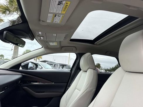 Certified 2025 MAZDA CX-30 2.5 Turbo w/ Premium Package image 32