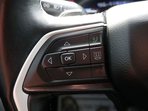 Used 2021 Jeep Grand Cherokee L Laredo image 23