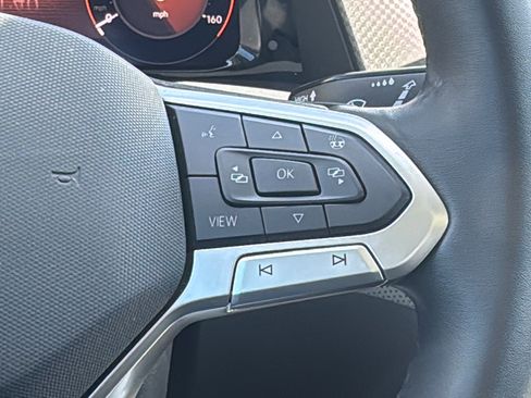 Used 2024 Volkswagen Atlas Peak Edition SE image 24