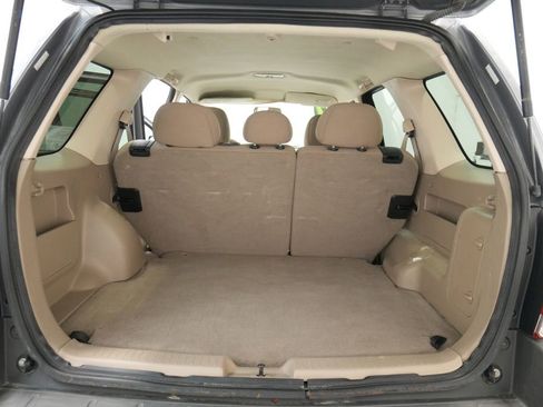 Used 2007 Ford Escape XLT image 18