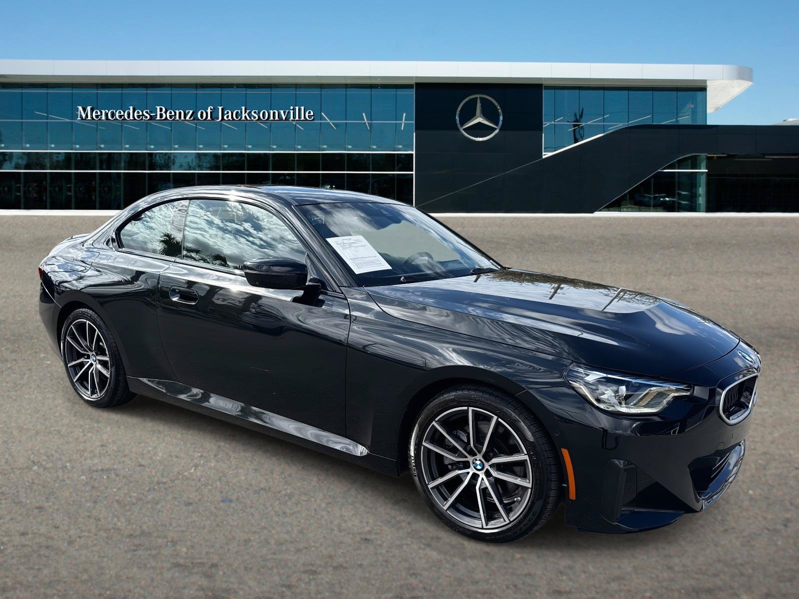 Used 2025 BMW 230i Coupe RWD image 1