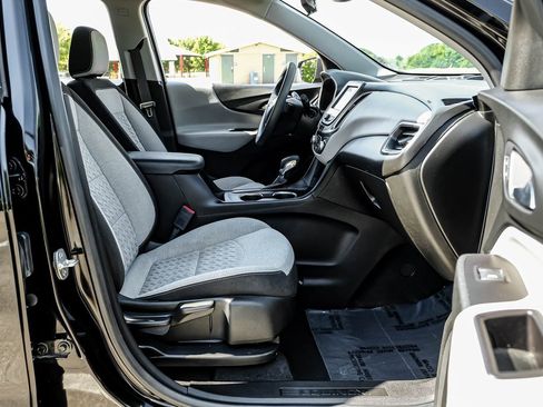 Used 2022 Chevrolet Equinox LS image 35