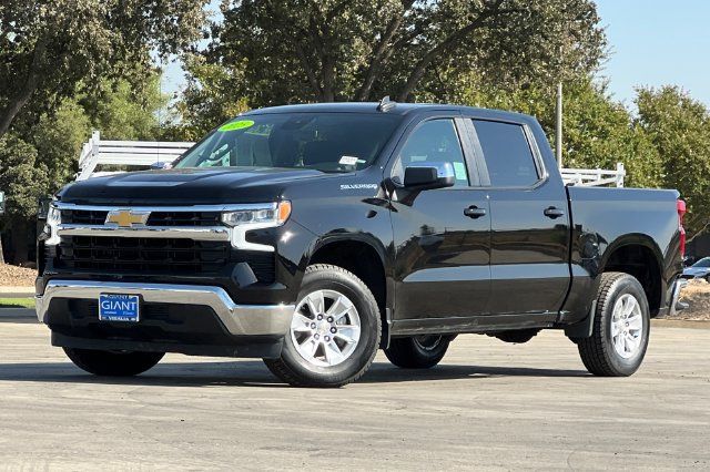 Used 2025 Chevrolet Silverado 1500 LT RWD image 8