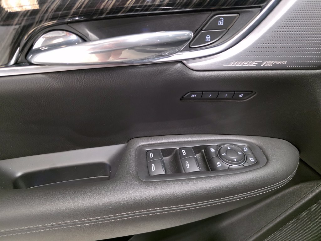 Used 2023 Cadillac XT6 Premium Luxury FWD image 20