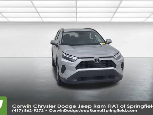 Used 2024 Toyota RAV4 XLE image 4