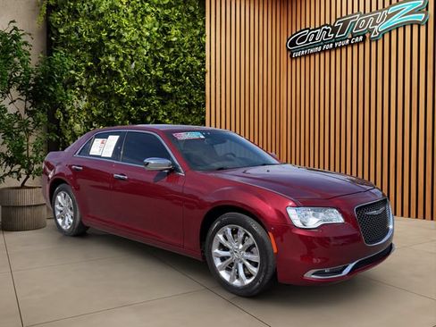 Used 2018 Chrysler 300 Limited AWD/4WD image 1