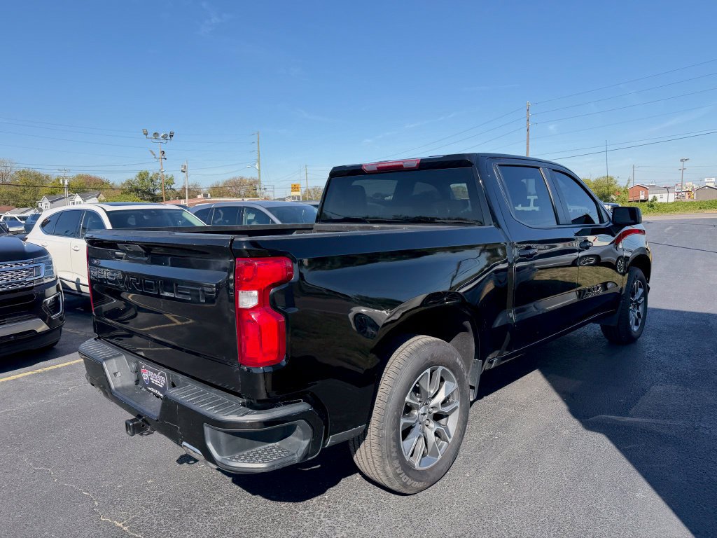 Used 2022 Chevrolet Silverado 1500 RST AWD/4WD image 3
