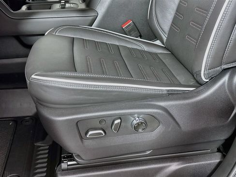 New 2026 GMC Sierra 2500 AT4X AWD/4WD image 19