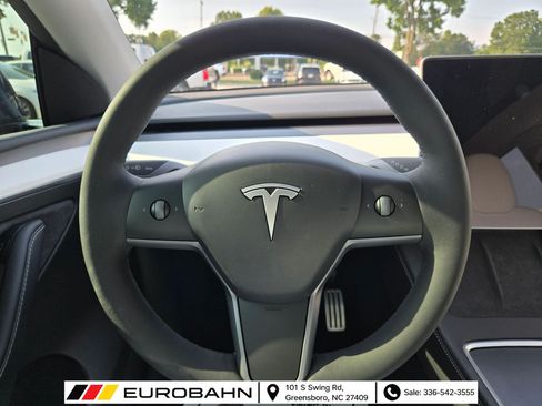 Used 2024 Tesla Model Y Performance AWD/4WD image 12