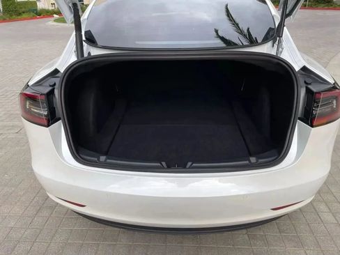 Used 2023 Tesla Model 3 Standard Range image 40
