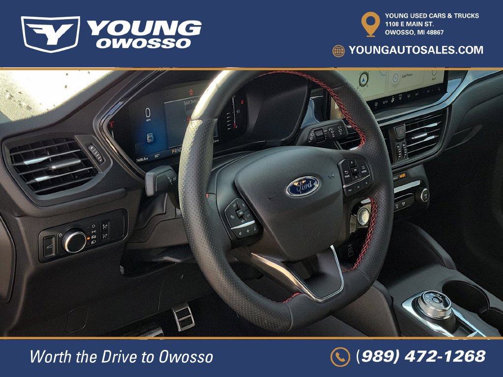 Used 2024 Ford Escape ST-Line w/ Tech Pack #1 AWD/4WD image 9