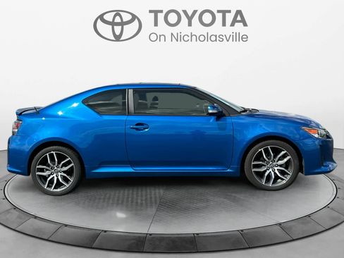 Used 2015 Scion tC FWD image 7