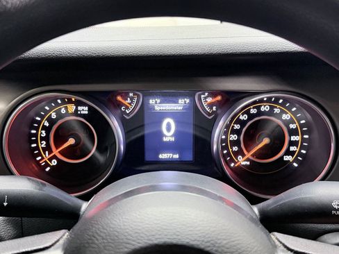 Used 2018 Jeep Wrangler Unlimited Sport AWD/4WD image 39