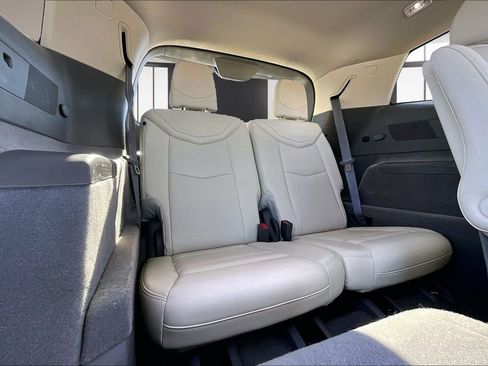 Certified 2025 Cadillac XT6 Premium Luxury image 28