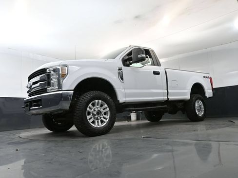 Used 2019 Ford F250 XL w/ STX Appearance Package AWD/4WD image 18