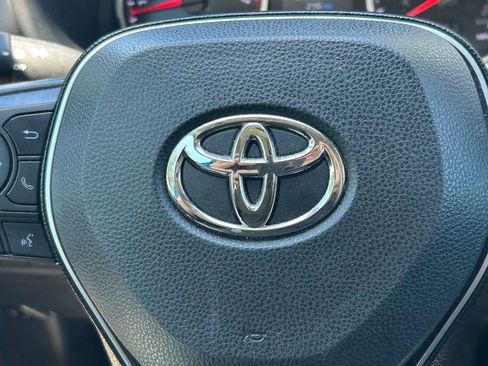 Used 2021 Toyota RAV4 XLE Premium FWD image 35
