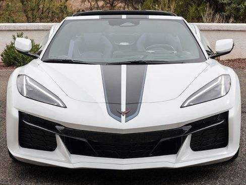 Used 2026 Chevrolet Corvette Z06 w/ Stealth Interior Trim Package RWD image 13