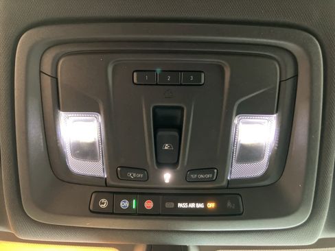 Used 2020 GMC Sierra 1500 AT4 w/ AT4 Premium Package image 23