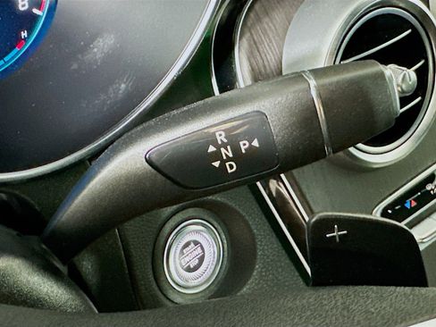 Used 2022 Mercedes-Benz GLC 300 4MATIC w/ Premium Package Lite image 24