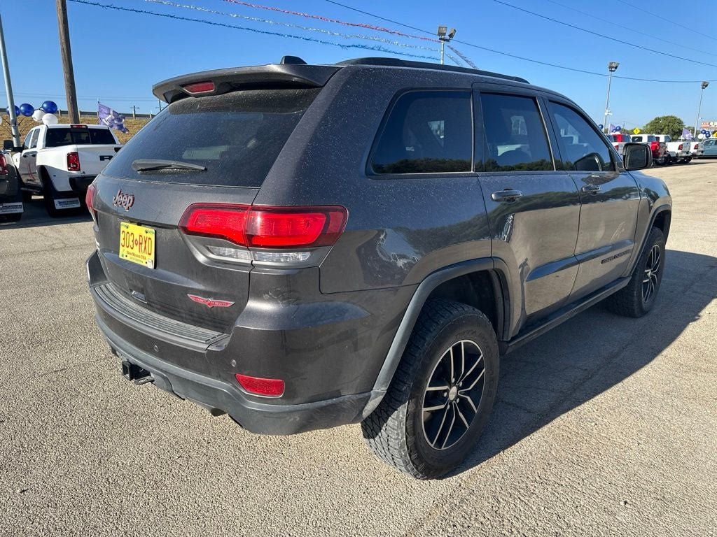 Used 2017 Jeep Grand Cherokee Trailhawk AWD/4WD image 4