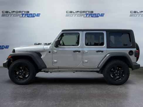 Used 2021 Jeep Wrangler Unlimited Sport AWD/4WD image 8