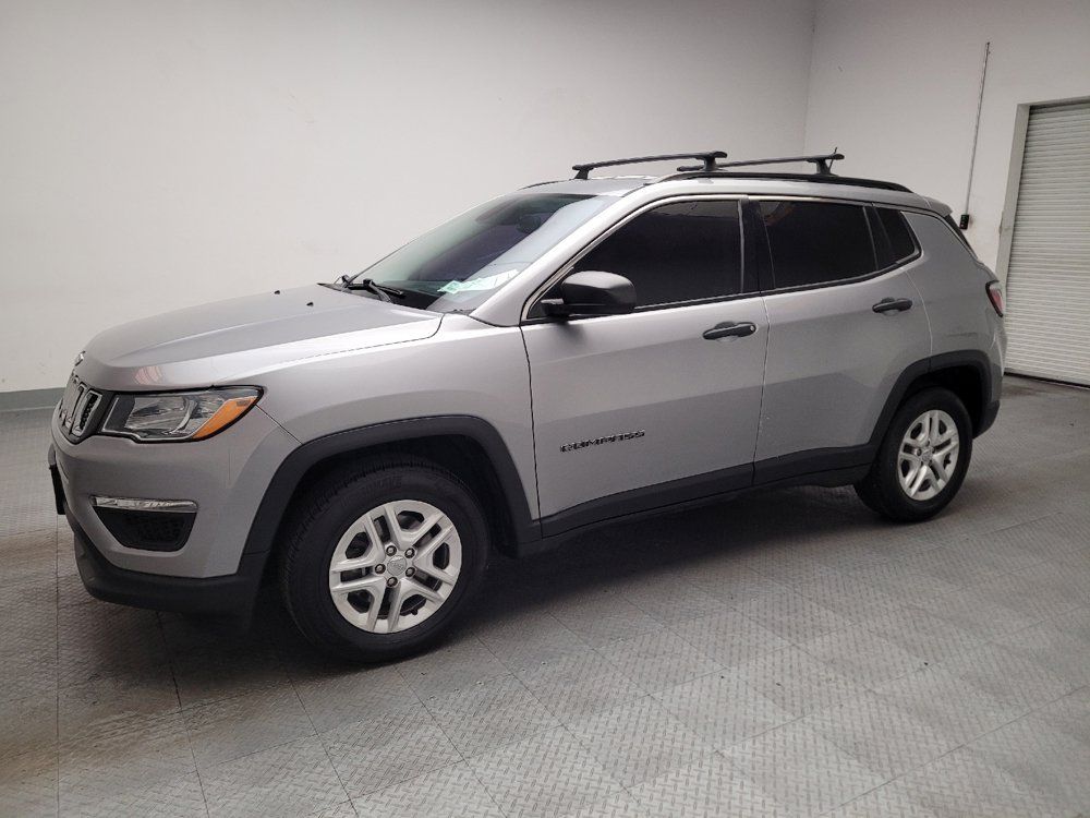 Used 2019 Jeep Compass Sport FWD image 2