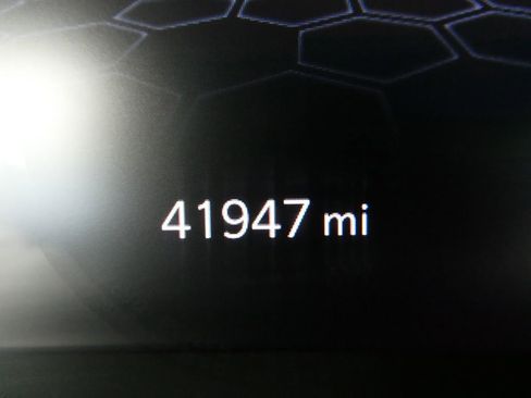 Used 2023 Jeep Compass Latitude w/ Sun and Sound Group AWD/4WD image 34