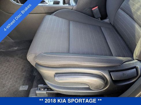 Used 2018 Kia Sportage LX image 19