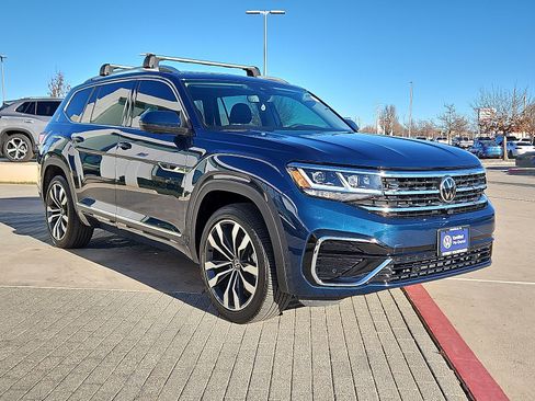 Certified 2023 Volkswagen Atlas SEL Premium image 4