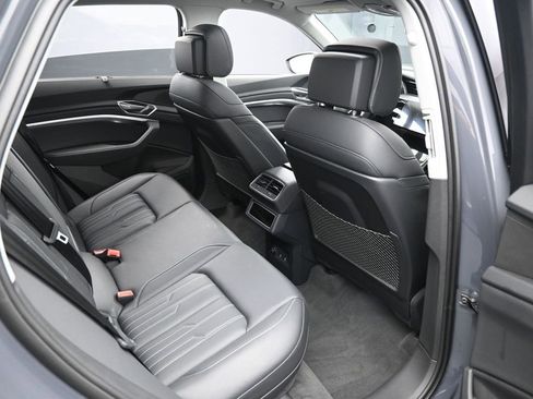 Used 2024 Audi Q8 e-tron Prestige w/ Prestige Package AWD/4WD image 30