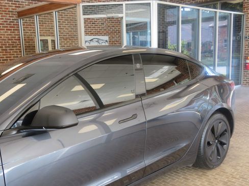 Used 2024 Tesla Model 3 Long Range RWD image 79