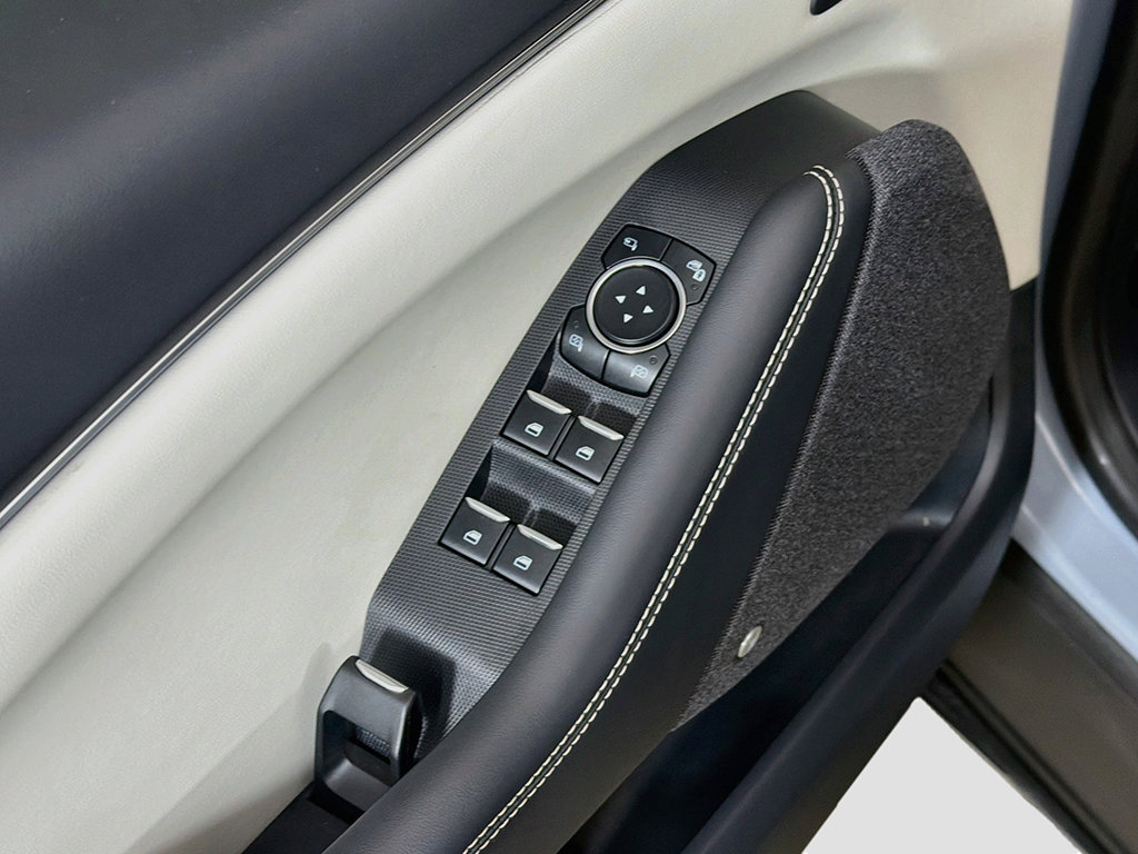 Used 2024 Ford Mustang Mach-E Premium AWD/4WD image 31