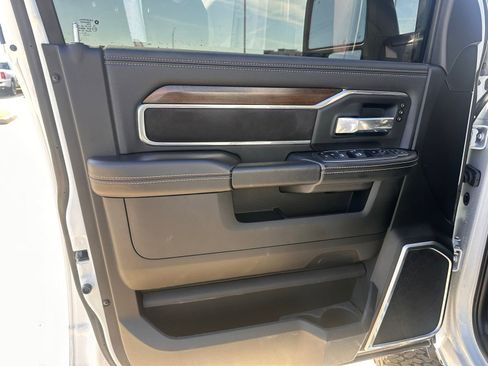 Used 2024 RAM 2500 Laramie image 9