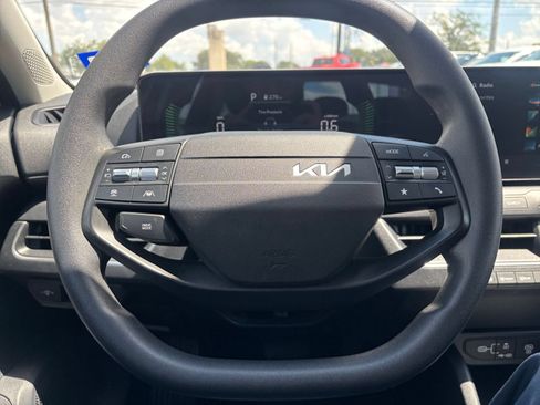 Used 2025 Kia K4 FWD image 22
