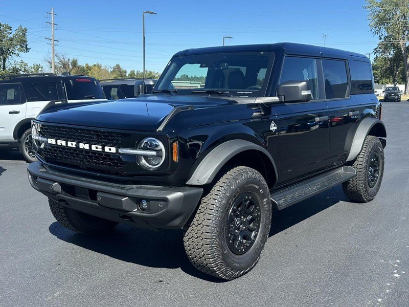 Used 2025 Ford Bronco Outer Banks w/ Sasquatch Package AWD/4WD image 4
