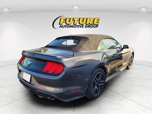 Used 2022 Ford Mustang Premium RWD image 3