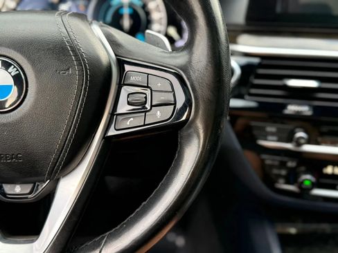 Used 2018 BMW 530e xDrive AWD/4WD image 23