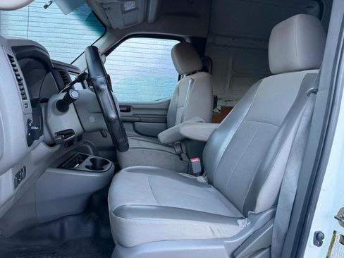 Used 2014 Nissan NV 2500 S w/ Side & Curtain Airbag Package image 14