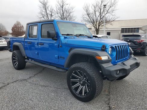 Used 2020 Jeep Gladiator Sport w/ Quick Order Package 24S image 3