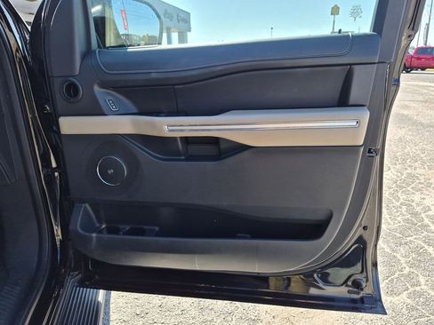 Used 2024 Ford Expedition Max Limited RWD image 32