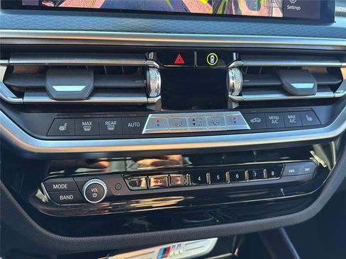 Used 2023 BMW X4 M40i w/ Premium Package image 22