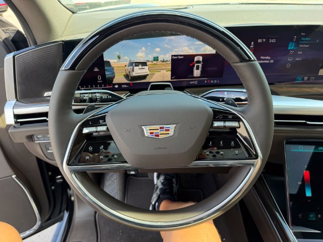 New 2026 Cadillac Escalade ESV Luxury w/ Touring Package AWD/4WD image 19