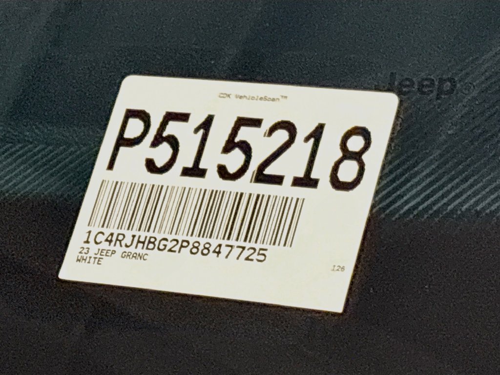 Certified 2023 Jeep Grand Cherokee Limited AWD/4WD image 27