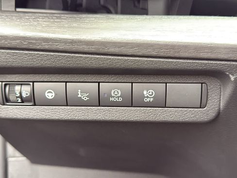 Certified 2023 Nissan Ariya FWD image 20